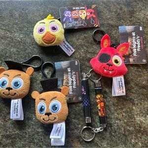 Five Nights at Freddy’s Keychain Bundle